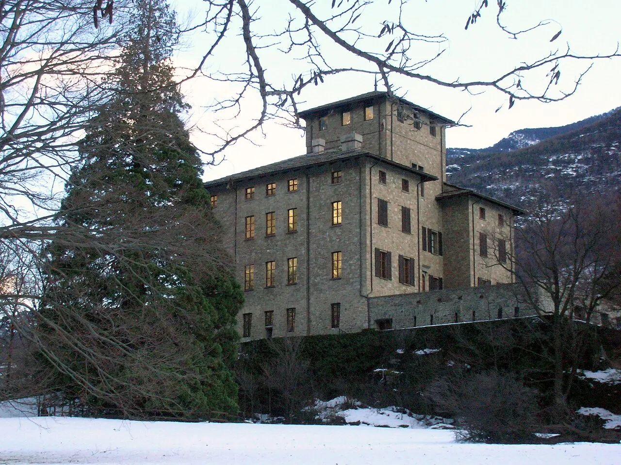 Le Château Gamba – Un château du début du XXe siècle devenu musée d'art moderne et contemporain