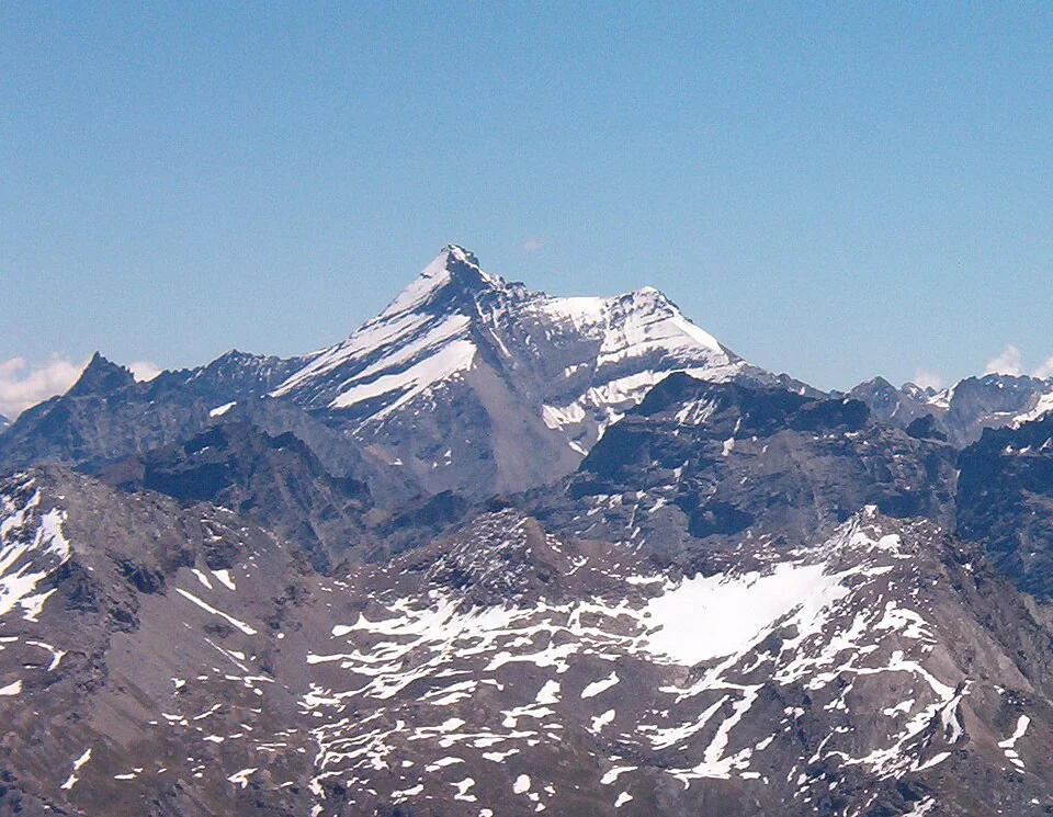 La Grivola – La pointe parfaite du massif du Grand Paradis