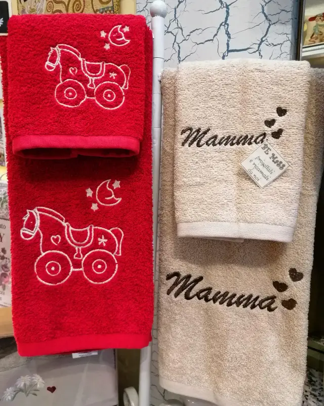 Serviettes brodées
