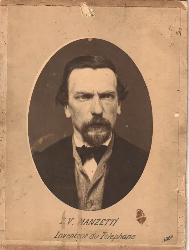 Innocenzo Manzetti de face.