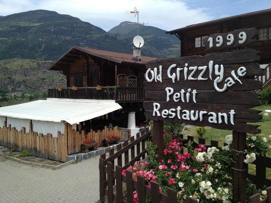 old grizzly cafe